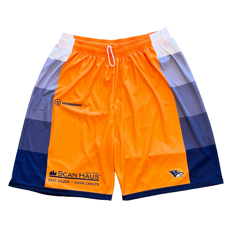 Shorts in orange